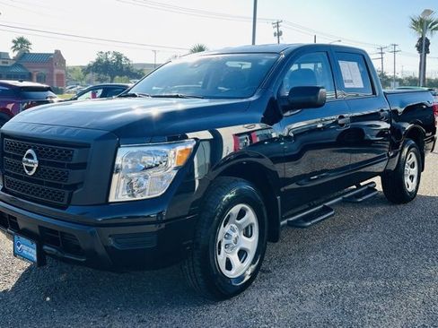 Certified 2022 Nissan Titan S w/ S Utility Package image 3