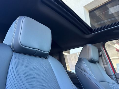 Certified 2025 Toyota Tacoma Limited image 22