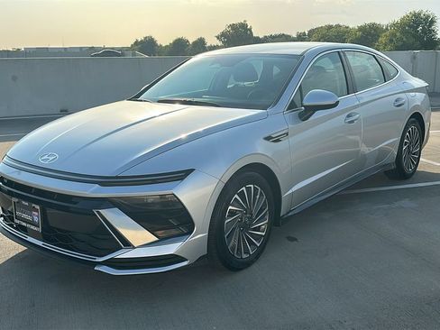 Used 2025 Hyundai Sonata SEL FWD image 8