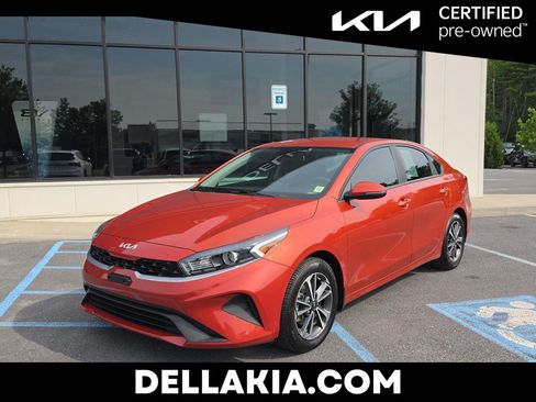Certified 2023 Kia Forte LXS w/ LXS Technology Package FWD image 1