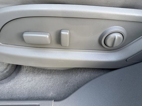 Used 2017 Chevrolet Traverse LT image 14