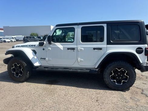 Used 2023 Jeep Wrangler Unlimited Rubicon 4xe w/ Cold Weather Group AWD/4WD image 8