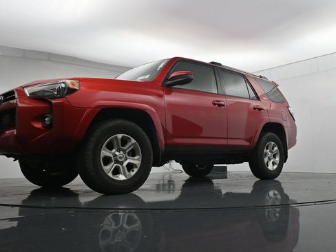 Used 2024 Toyota 4Runner SR5 AWD/4WD image 20