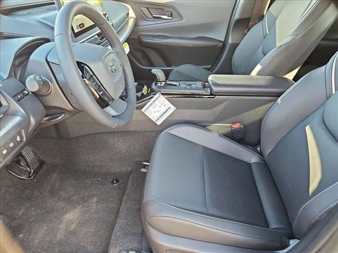 New 2027 Toyota Prius Limited FWD image 4