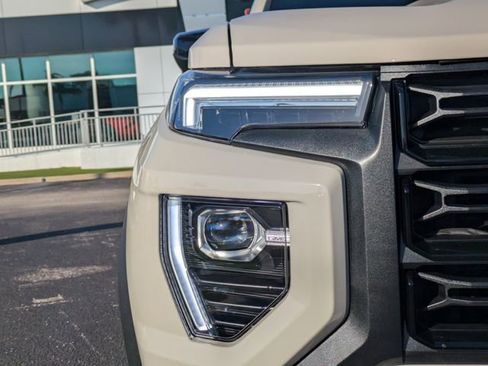 New 2026 GMC Canyon Elevation w/ Convenience Package image 8