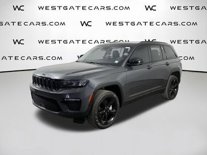 Used 2024 Jeep Grand Cherokee Limited w/ Black Appearance Package