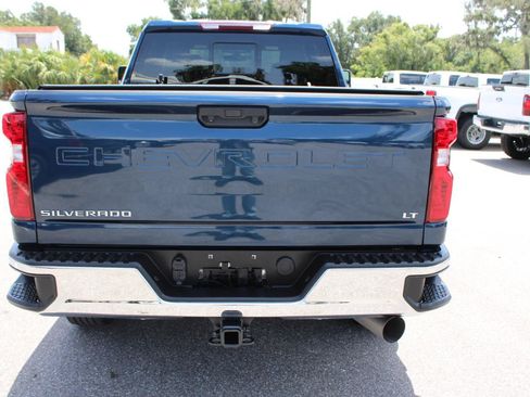 Used 2021 Chevrolet Silverado 2500 LT w/ Convenience Package AWD/4WD image 5