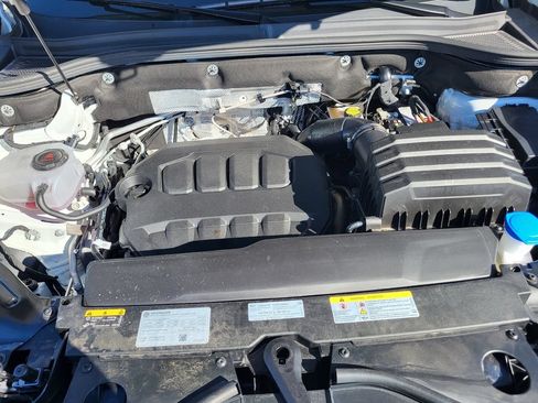 Used 2025 Volkswagen Atlas SEL Premium R-Line AWD/4WD image 31