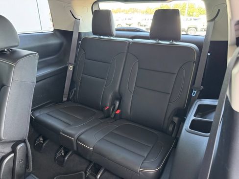 Used 2023 GMC Acadia Denali AWD/4WD image 25