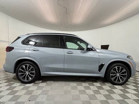 Used 2024 BMW X5 xDrive40i w/ M Sport Package AWD/4WD image 7