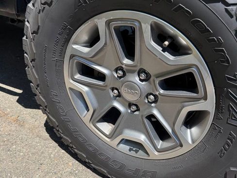 Used 2016 Jeep Wrangler Unlimited Sport AWD/4WD image 4
