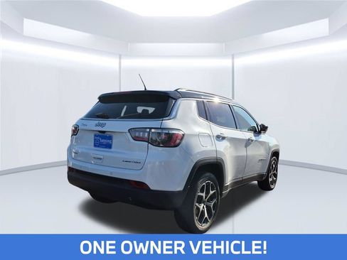 Used 2025 Jeep Compass Limited AWD/4WD image 4