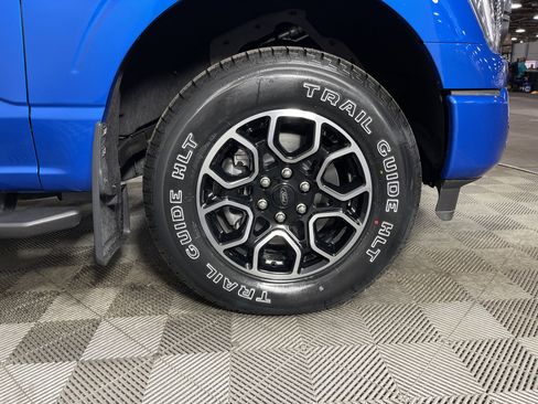 Used 2021 Ford F150 XLT w/ Equipment Group 302A High image 10