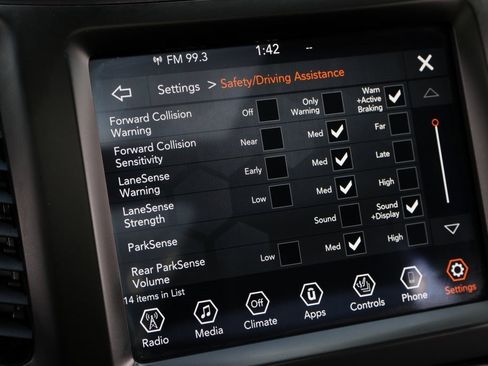 Used 2021 Jeep Cherokee Latitude Lux 80th Anniv w/ Quick Order Package 26U 80TH image 26