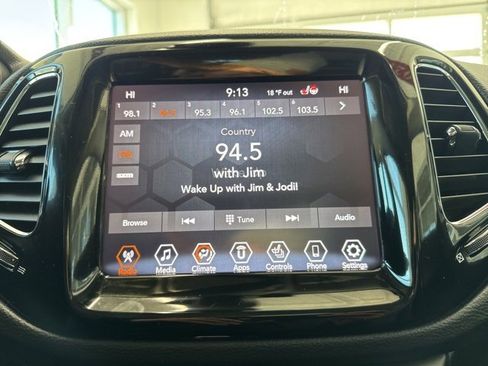 Used 2021 Jeep Compass Limited image 16