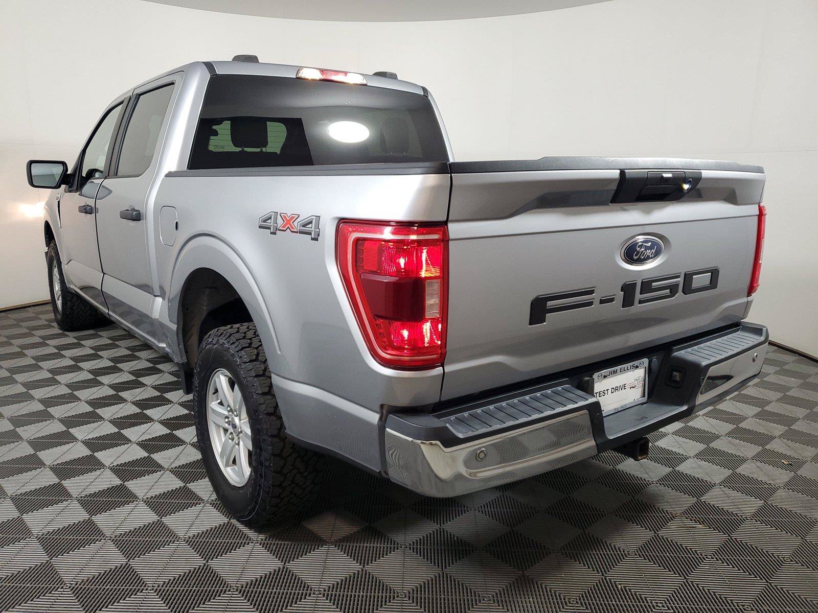 Used 2022 Ford F150 XLT w/ Trailer Tow Package AWD/4WD image 6
