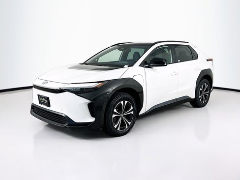 Used 2024 Toyota bZ4X AWD w/ Weather Package image 3