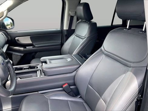 Used 2025 Ford Expedition Max Active AWD/4WD image 25