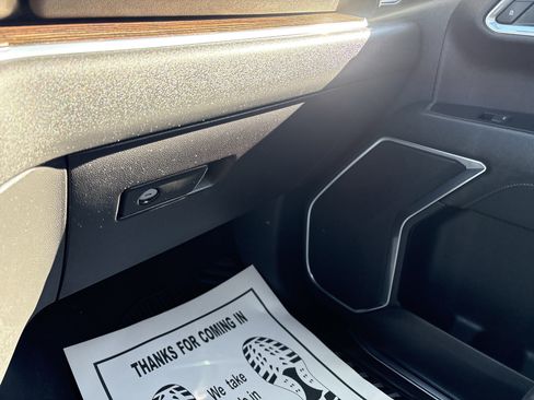 Used 2022 GMC Sierra 1500 Elevation image 28