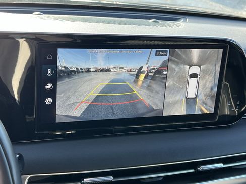 Used 2024 Hyundai Palisade Calligraphy image 19