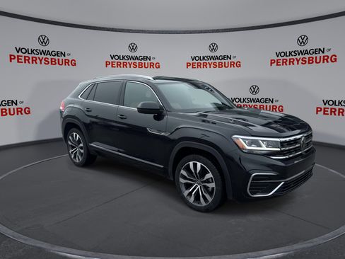 Certified 2023 Volkswagen Atlas Cross Sport SEL Premium R-Line image 2