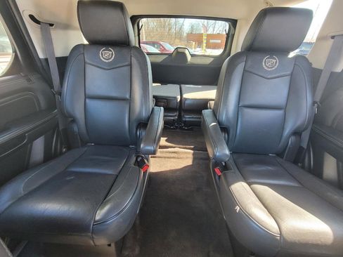 Used 2013 Cadillac Escalade Platinum image 40