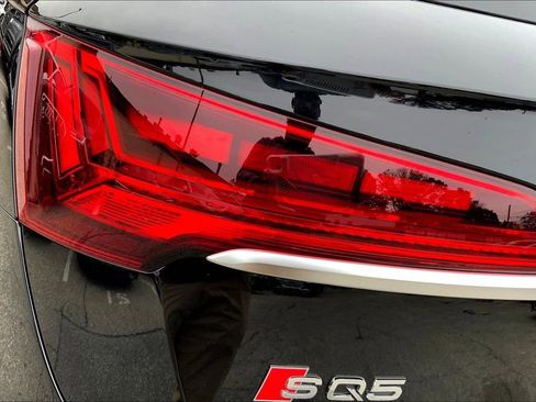Certified 2025 Audi SQ5 Prestige image 28