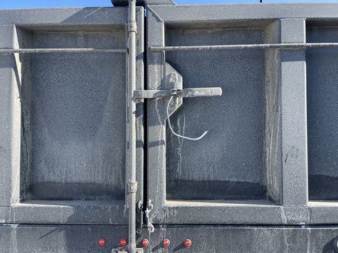 Used 2023 Ford F550 4x4 SuperCab Super Duty w/ Snow Plow Prep Package image 20