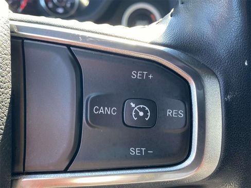 Used 2023 RAM 1500 Laramie image 29