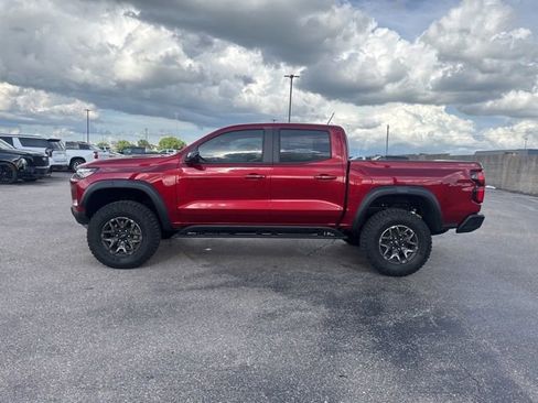 Used 2026 Chevrolet Colorado ZR2 w/ Technology Package AWD/4WD image 4