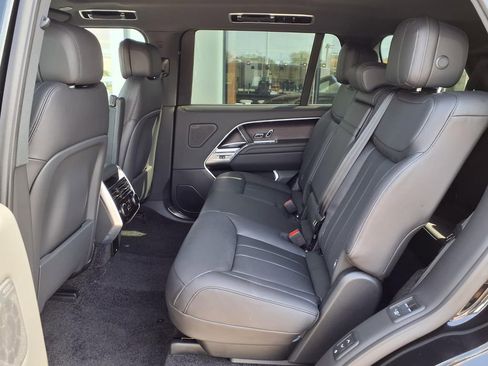 New 2026 Land Rover Range Rover Long Wheelbase SE AWD/4WD image 8
