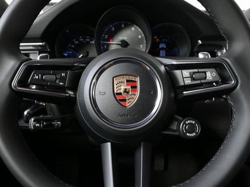 New 2026 Porsche Macan S image 10