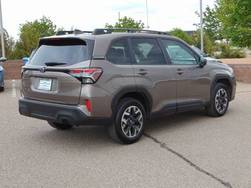 Certified 2025 Subaru Forester Premium AWD/4WD image 4