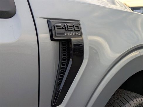New 2025 Ford F150 Lariat w/ Equipment Group 501A Mid image 42