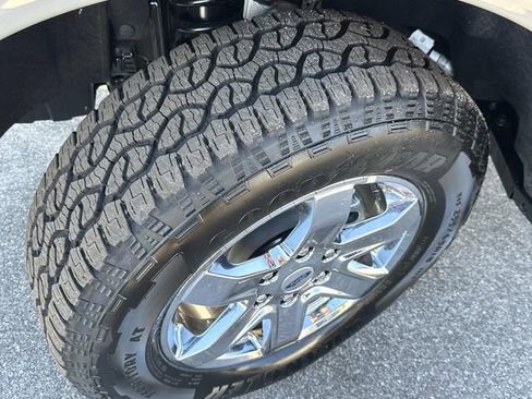 New 2025 Ford Ranger XLT w/ Chrome Accent Package image 14