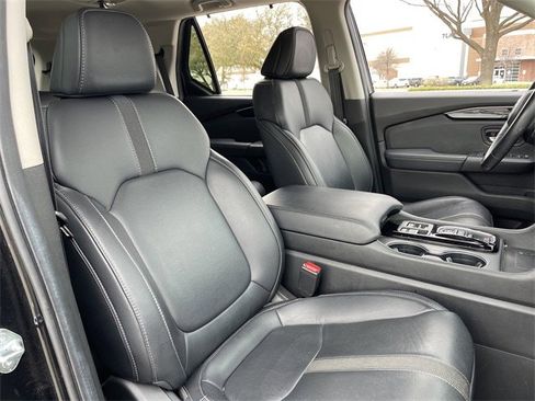 Certified 2024 Honda Pilot Touring image 25
