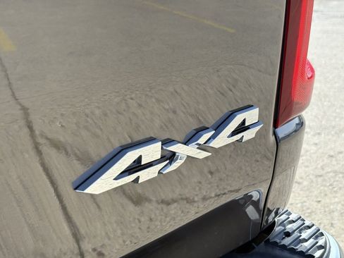 Used 2025 RAM 1500 Tradesman AWD/4WD image 12