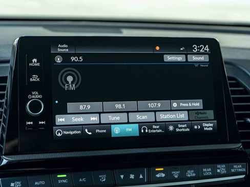 Used 2025 Honda Odyssey Elite image 30