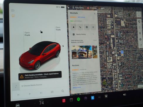 Used 2023 Tesla Model 3 Standard Range image 22