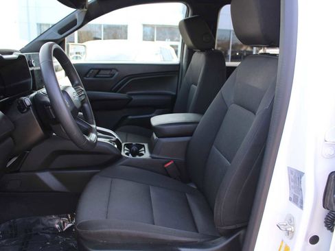 Certified 2024 Chevrolet Colorado Trail Boss w/ Advanced Trailering Package image 9