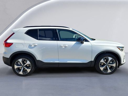 New 2026 Volvo XC40 B5 Plus w/ Protection Package Premier AWD/4WD image 3