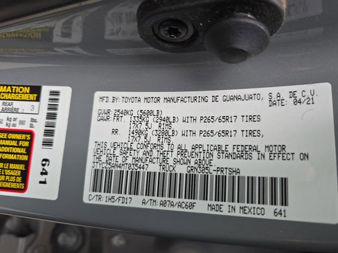 Used 2021 Toyota Tacoma TRD Sport w/ Technology Package AWD/4WD image 34