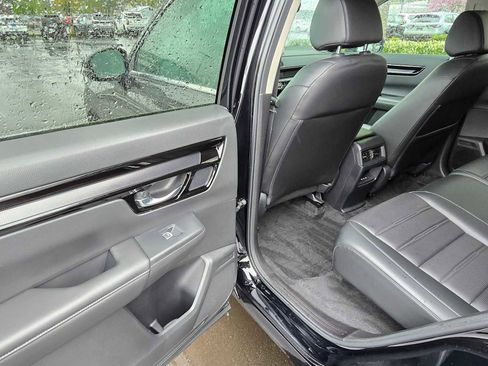 Used 2025 Honda CR-V EX-L image 15