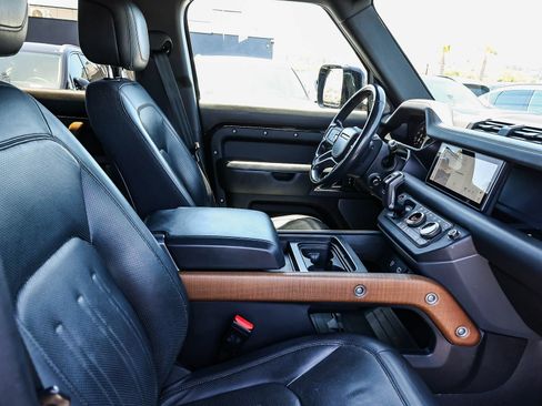 Used 2021 Land Rover Defender 110 X AWD/4WD image 18