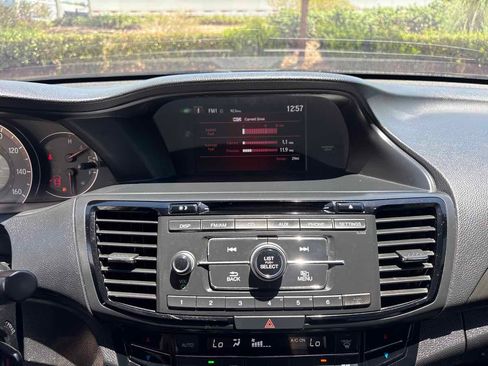 Used 2017 Honda Accord Sport image 22