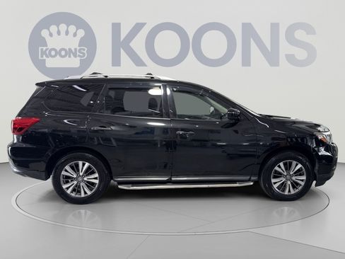Used 2019 Nissan Pathfinder SV AWD/4WD image 12