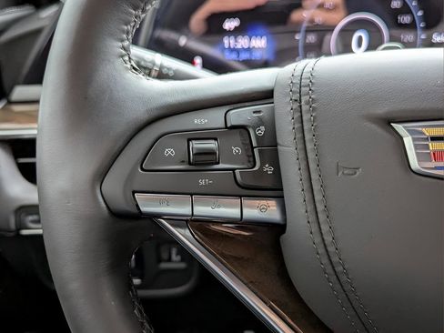 Used 2024 Cadillac Escalade Sport Platinum w/ LPO, ONYX Package image 18