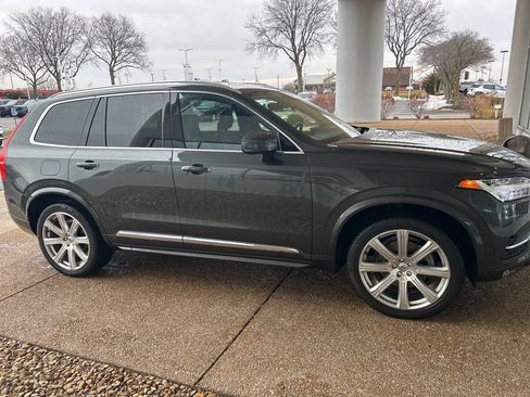 Used 2018 Volvo XC90 T6 Inscription w/ Convenience Package image 4