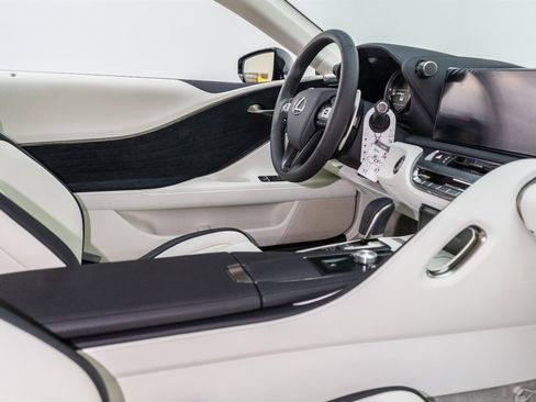 Used 2026 Lexus LC 500 Coupe w/ Inspiration Series RWD image 57