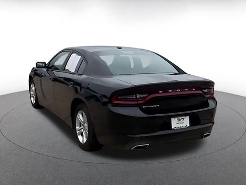 Used 2022 Dodge Charger SXT RWD image 11